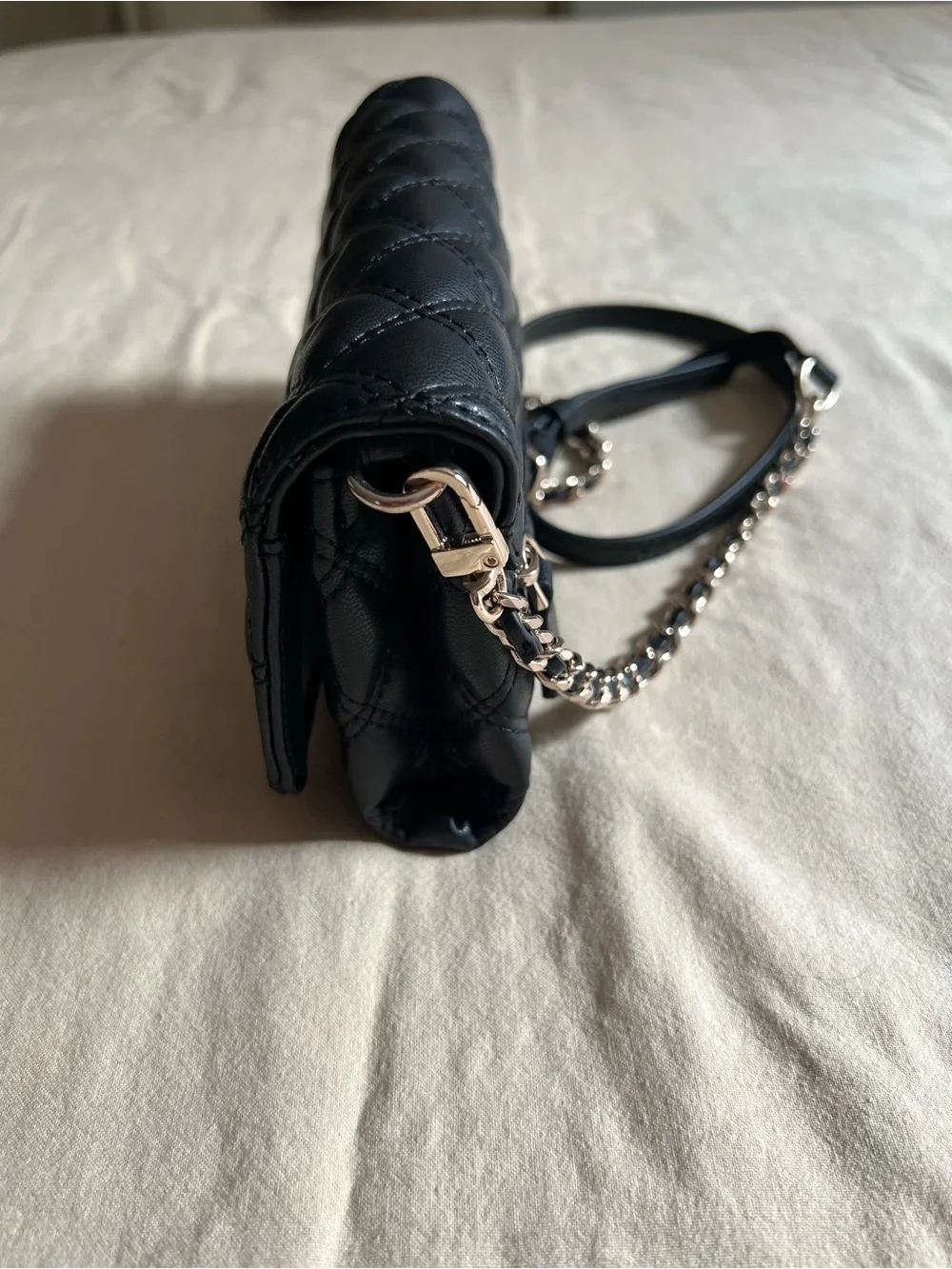 Guess quilted crossbody
